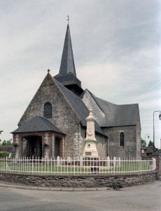 L'église vue du sud-ouest (2005)