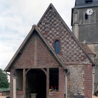 Le porche et la nef vus de l'ouest (2003)